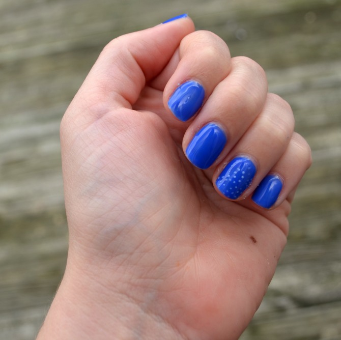 Blue Spiral Nail Art - Amy Latta Creations